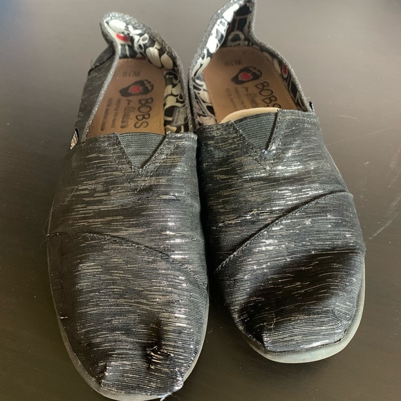 Bob’s by Skechers Black and Silver Shoe - Picture 1 of 5